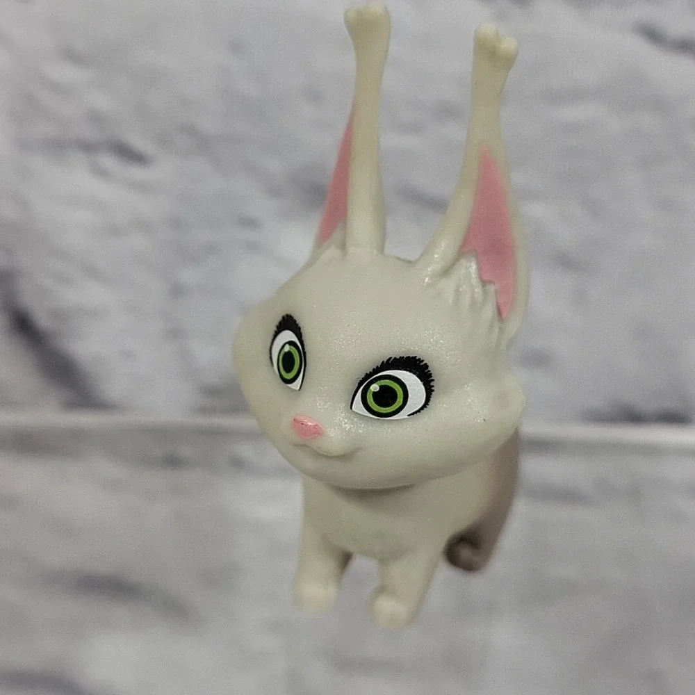 Disney Raya and the Last‎ Dragon Figures Lot of 6 Assorted